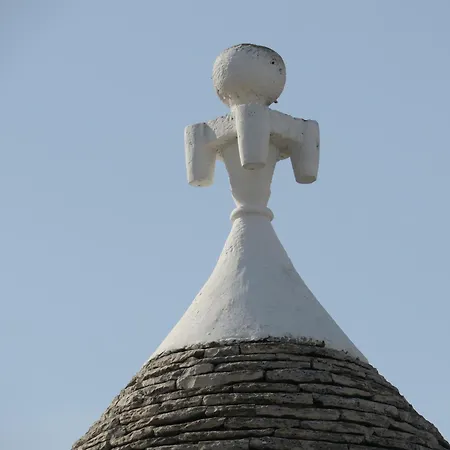 Old Trullo Casa Lucca קרוביניו